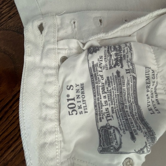 white Levi’s 501 skinny jeans - Picture 3 of 4